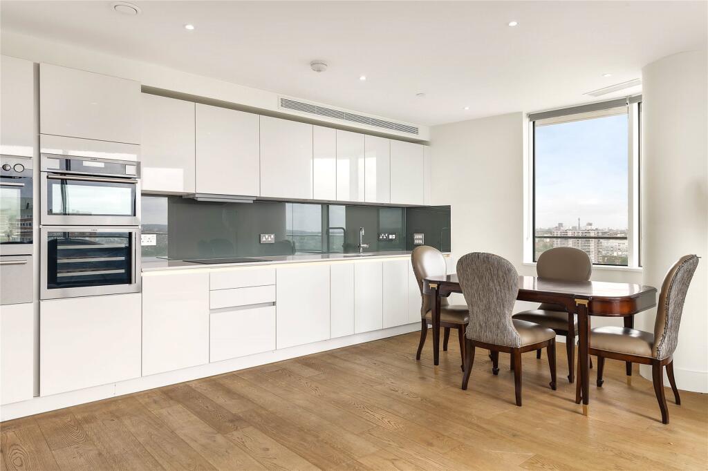 Lombard Wharf, Vicarage Crescent, Battersea, London, SW11 photo 3