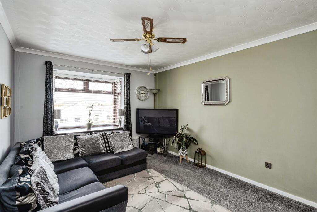 House in Swansea, Llansamlet - View 3
