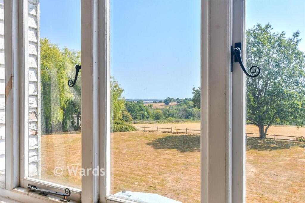 House in Tonbridge - More