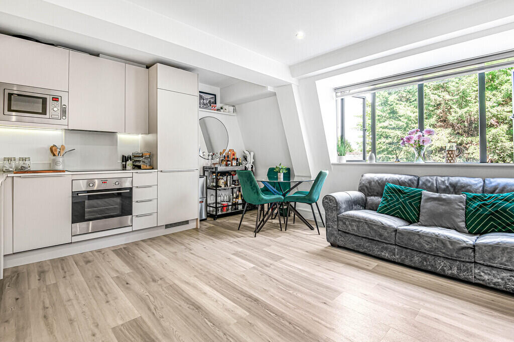 Apartment in Stevenage - View 4