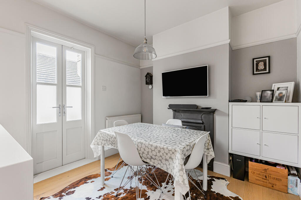 Apartment in St Albans, Harpenden - More