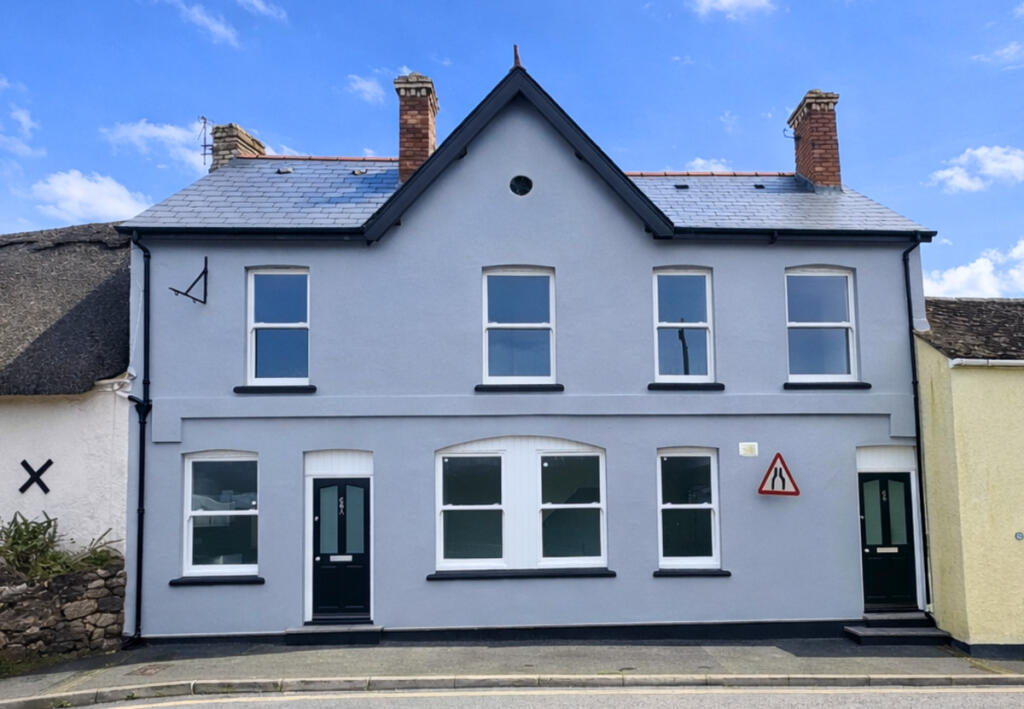 Main image of property: Fore Street, Newton Abbot, TQ12