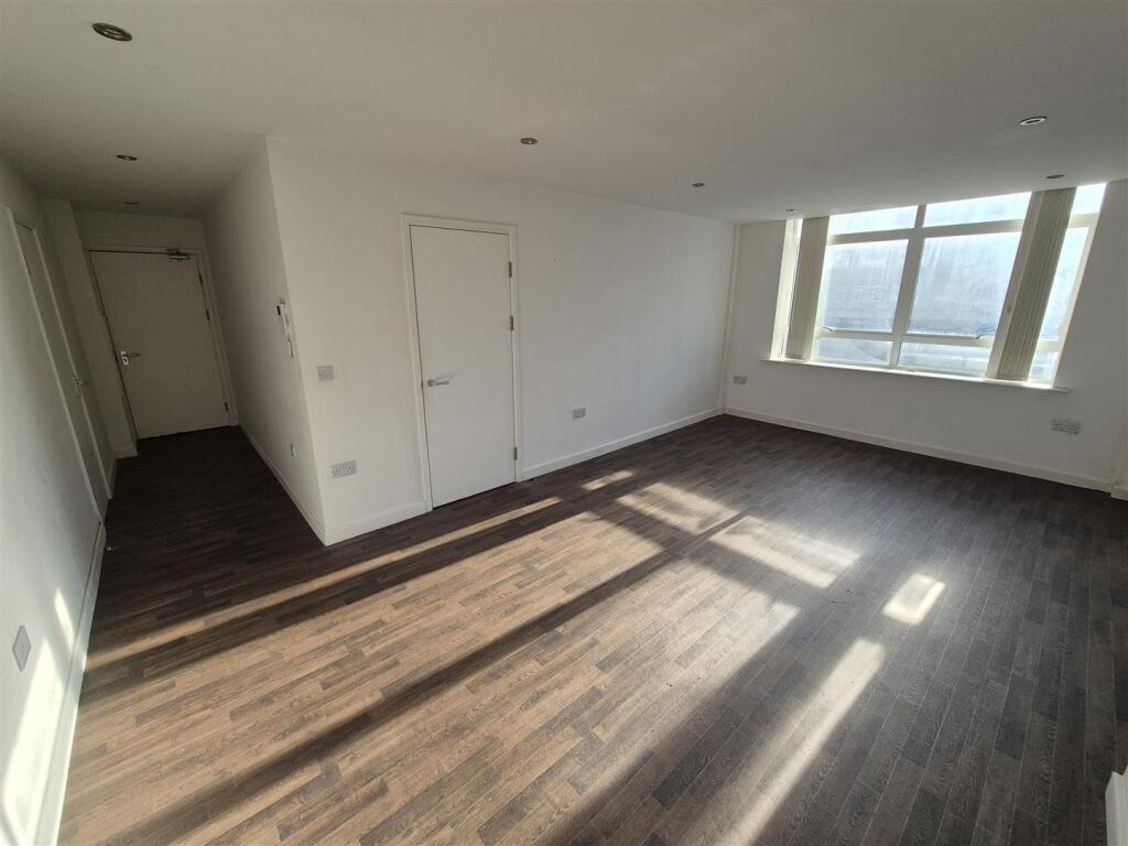 Main image of property: LARGE STUDIO WITH PARKING