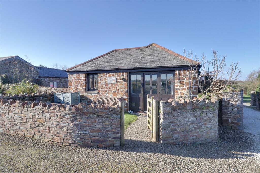 Main image of property: Medlands Mowhay, Woolstone Manor Farm, Bude, EX23