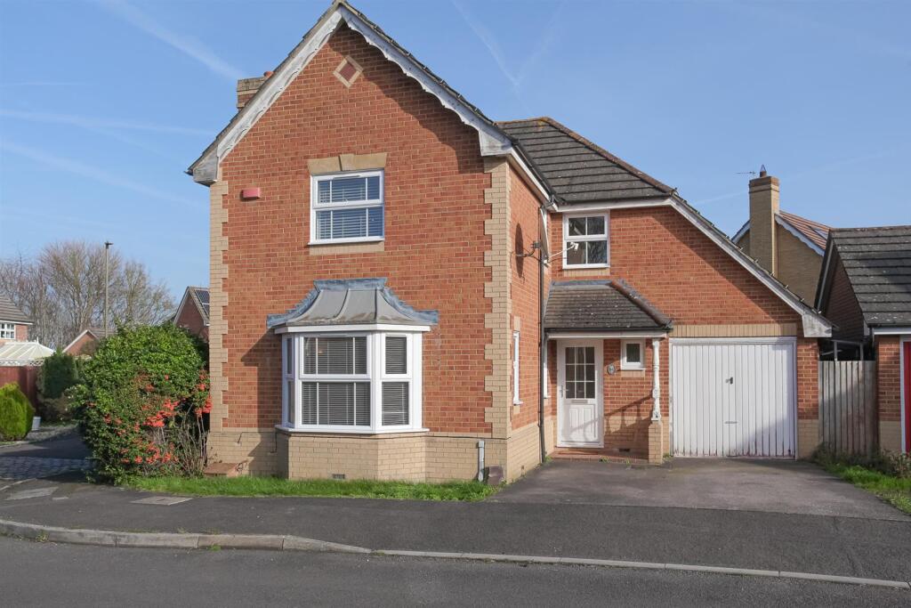 Main image of property: Stort Close, Didcot