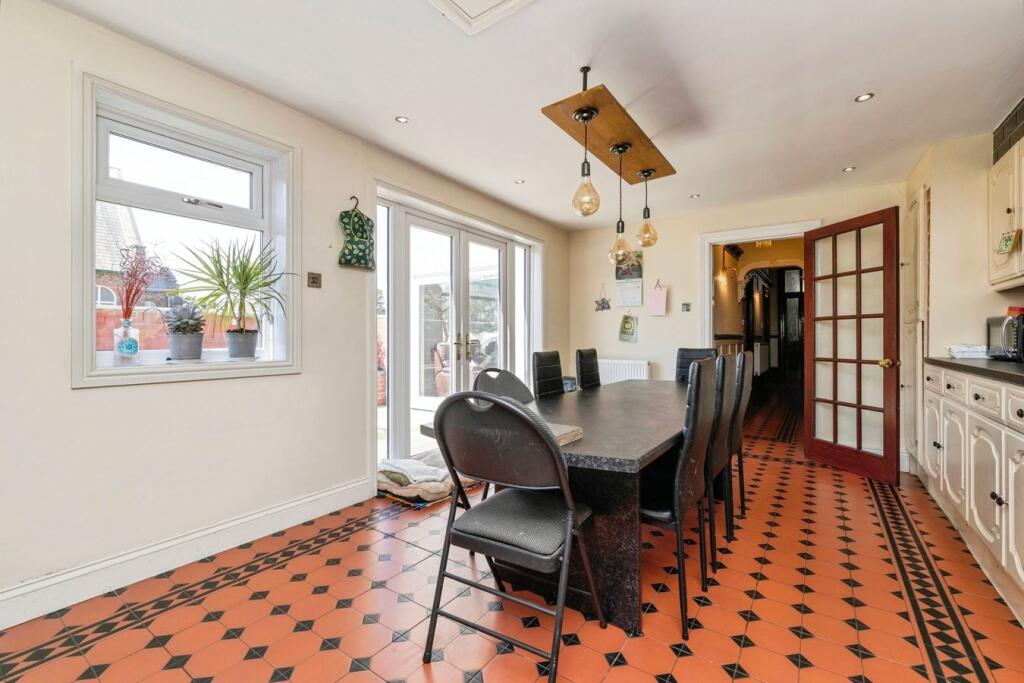 House in Stockton-on-Tees - More