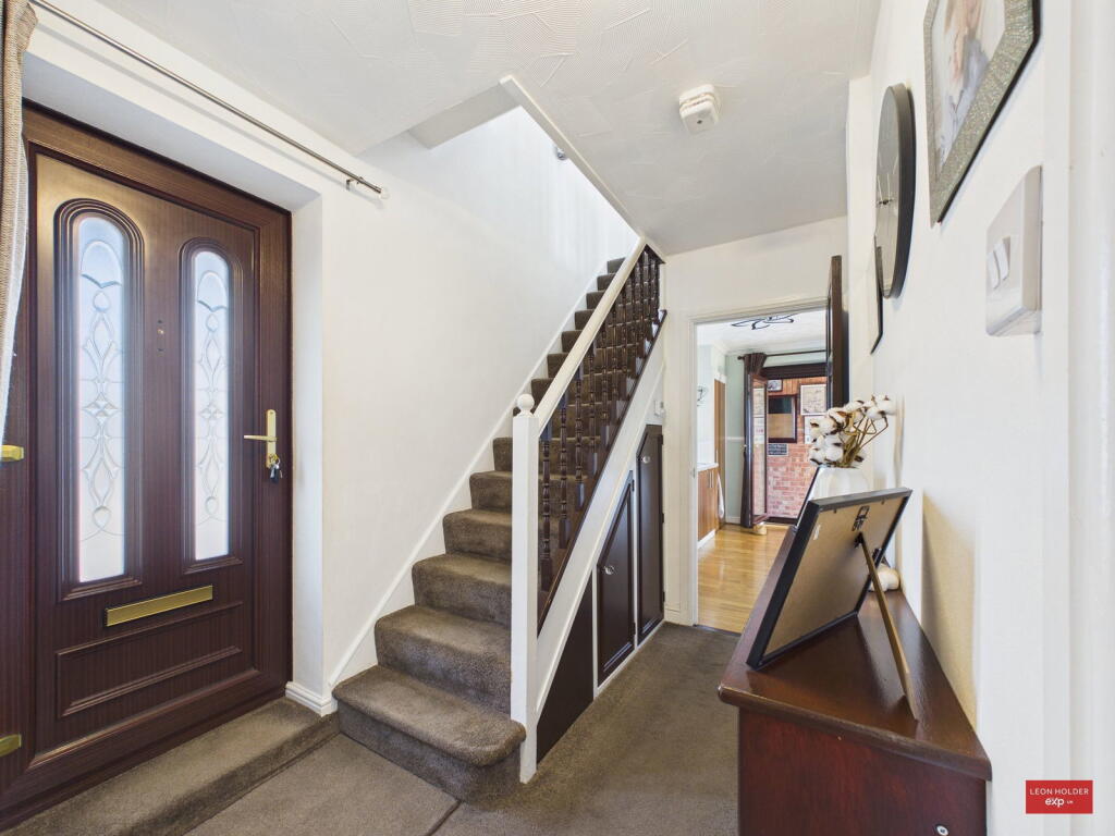 House in Tewkesbury, Innsworth - View 2