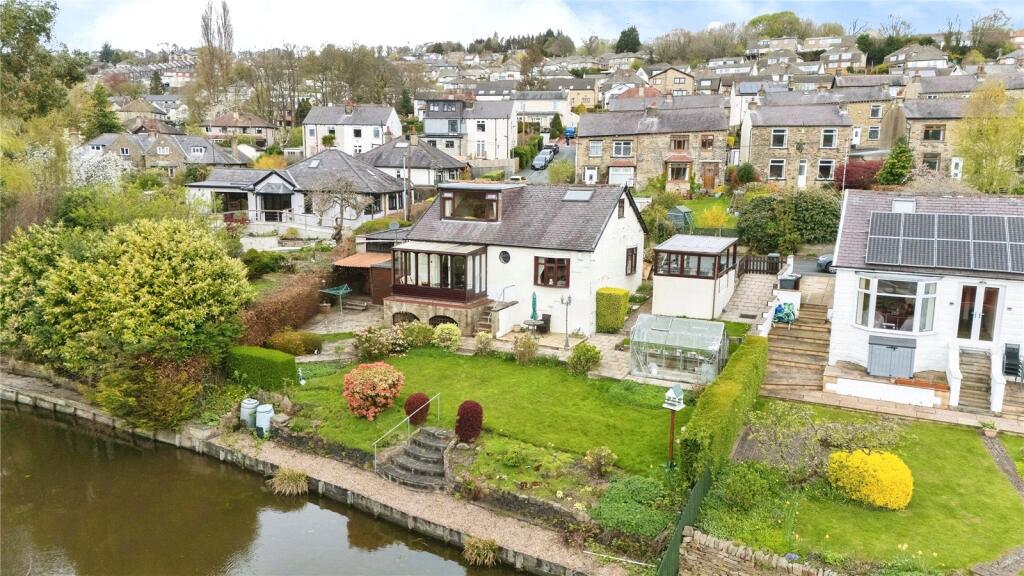 Main image of property: Daleside Road, Riddlesden, Keighley, West Yorkshire, BD20