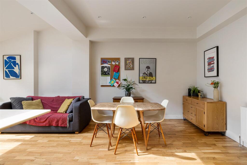 Haldan Road, Highams Park photo 4