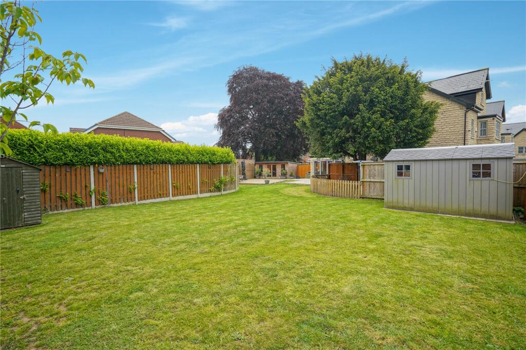 The Woodlands, Bolton-upon-Dearne, S63 - View 4