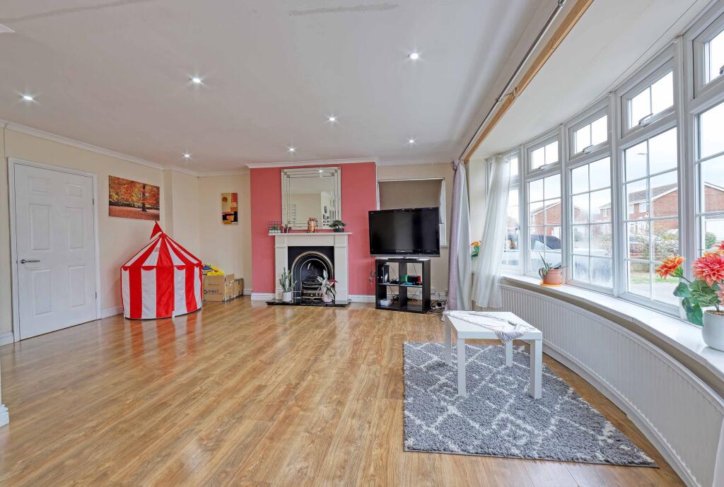 House in Slough - View 5