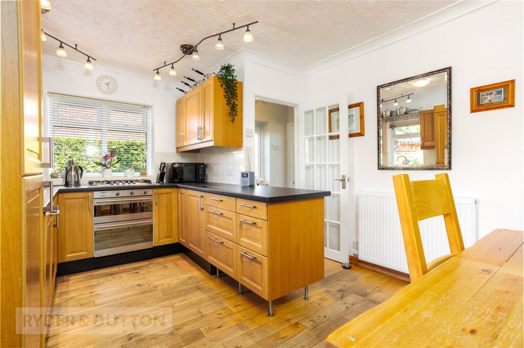 House in Tameside, Mossley - View 4