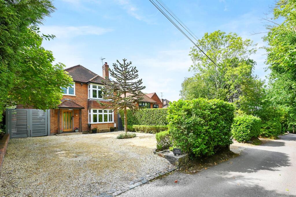 Main image of property: Broken Gate Lane, Denham, UB9
