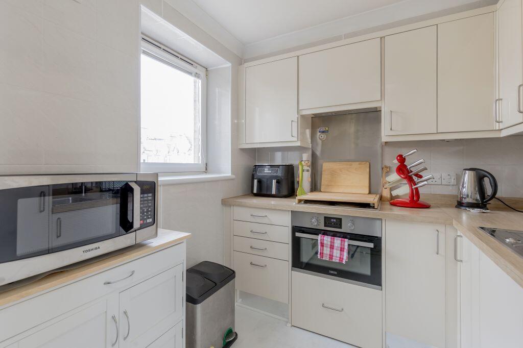2/38 Homeroyal House, Chalmers Crescent, EH9 1TP photo 4