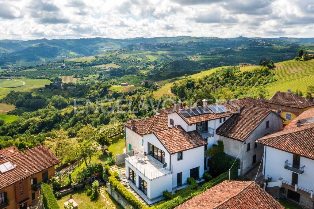 Main image of property: Diano d`Alba, Cuneo, Piedmont