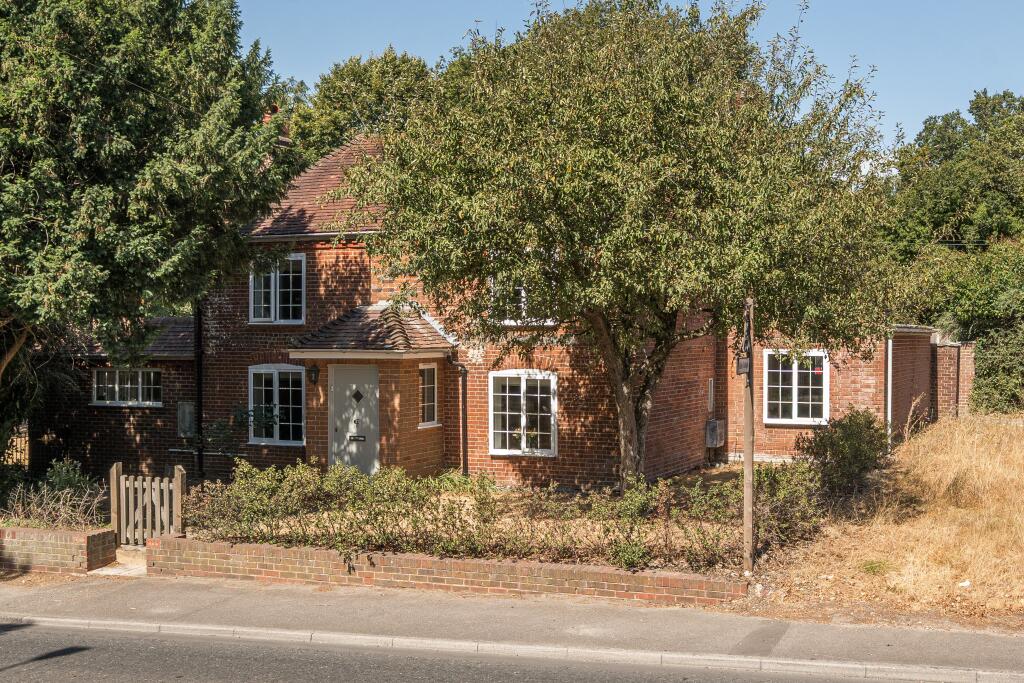 House in Southampton - View 4