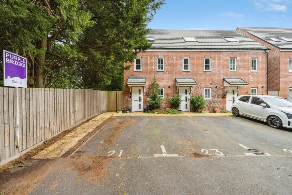 Main image of property: Fauna Field, Dunstable, LU5