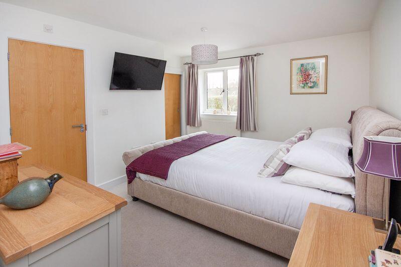House in Southampton - More