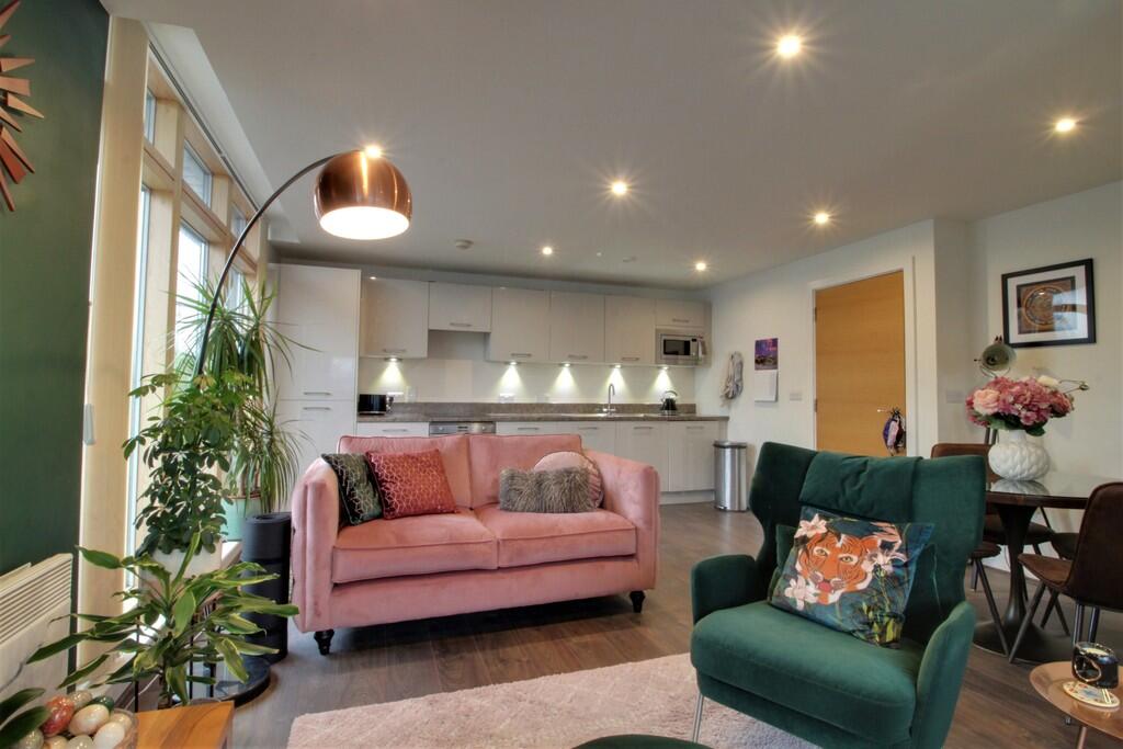 Apartment in Birmingham, West Midlands - View 3
