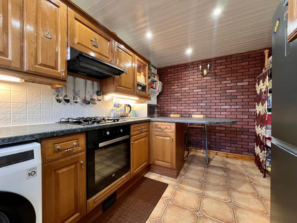 Apartment in London, Canning Town - View 3
