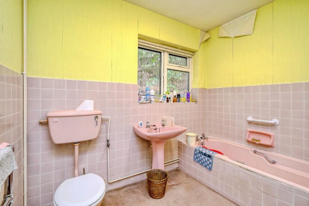Mill Lane, BH24 photo 5