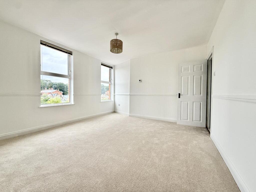 Apartment in Bournemouth - More