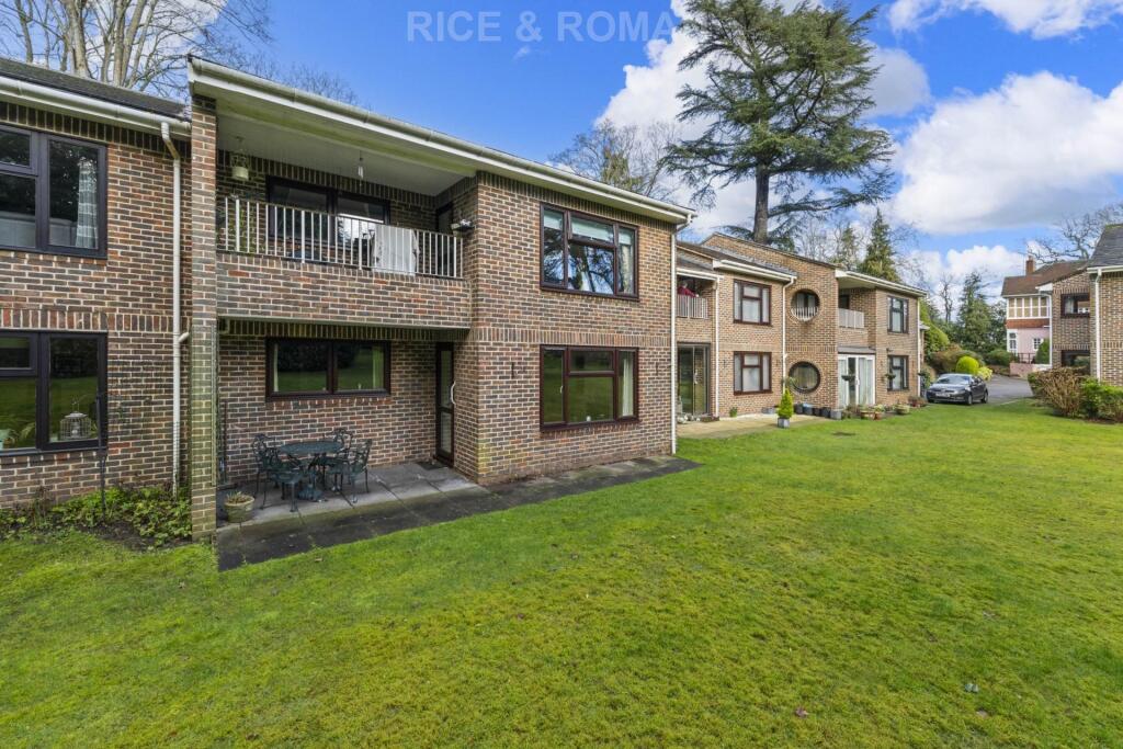 1-bed other on Clarefield Court, Ascot, £325,000
