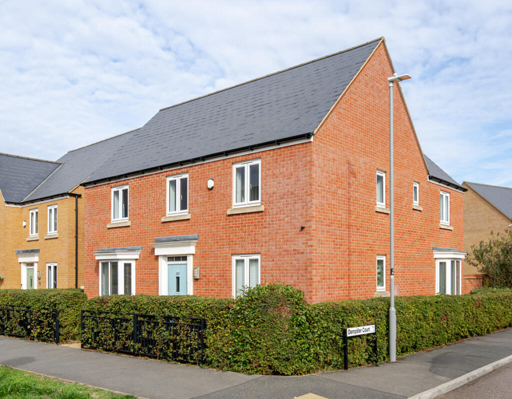 House in Milton Keynes, Broughton Gate, Broughton and Milton Keynes