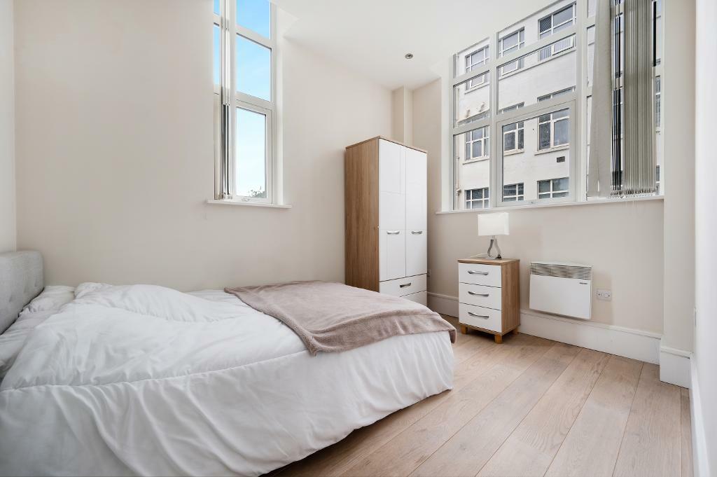 Apartment in Salford, Greater Manchester - More