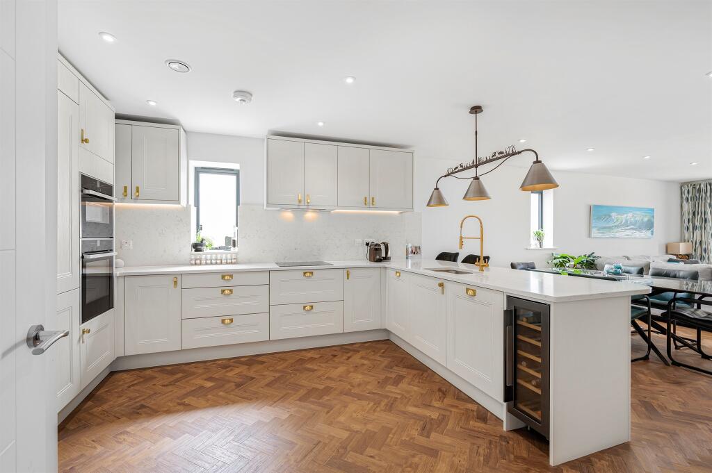 Apartment in Lewes, Seaford - View 4
