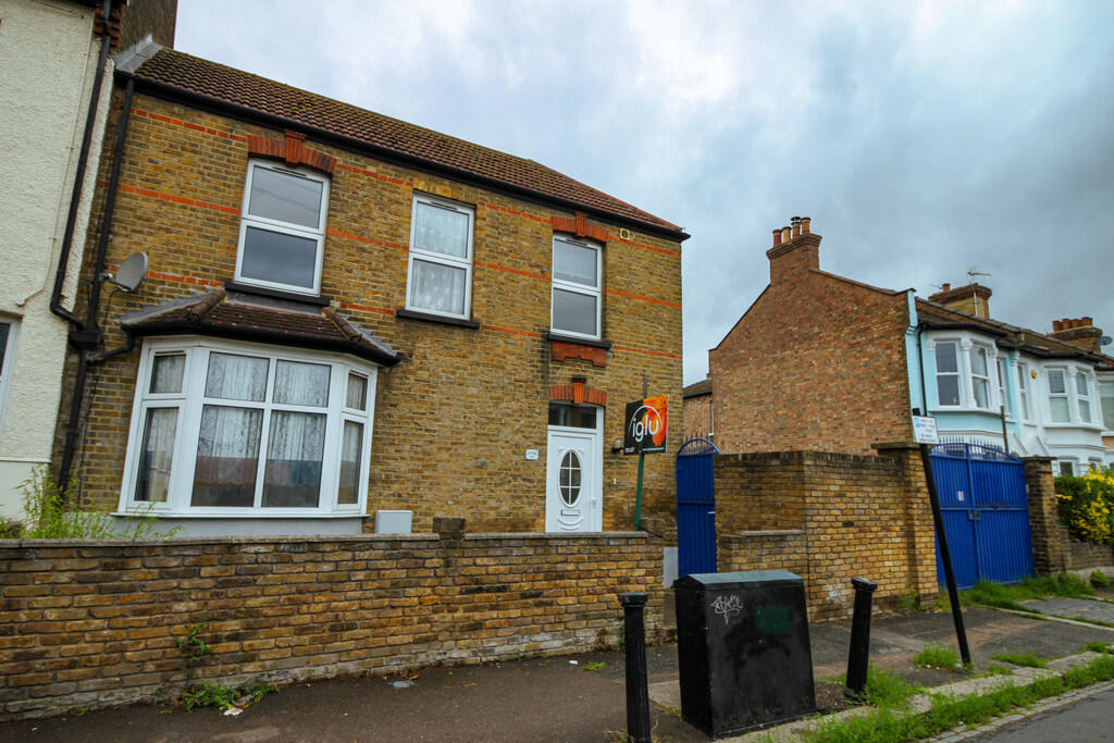 Main image of property: Shernhall Street, Walthamstow