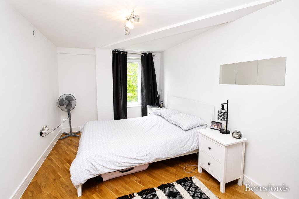 Apartment in Basildon, Queens Park, Billericay - View 4