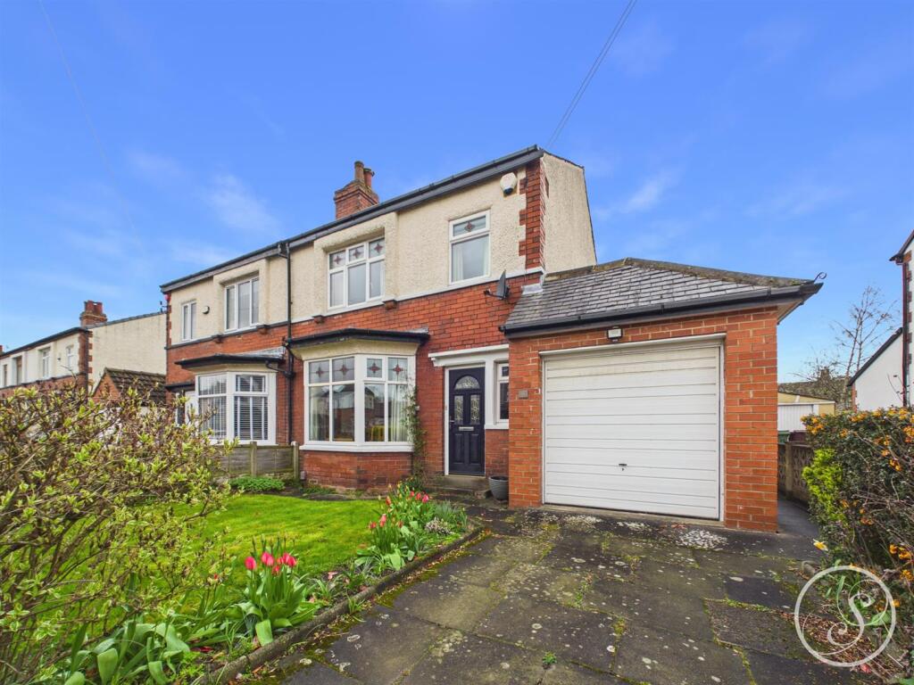 Main image of property: Kingsway, Leeds