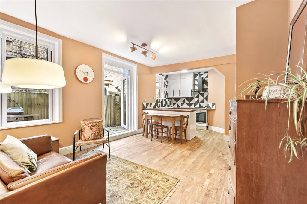 Main image of property: Emlyn Road, Chiswick, London, W12