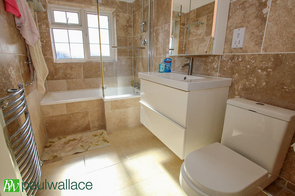 House in Enfield - View 5