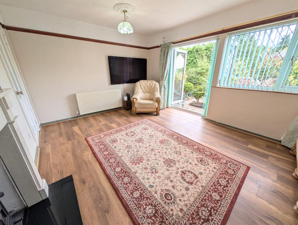House in Stockport, Romiley - More