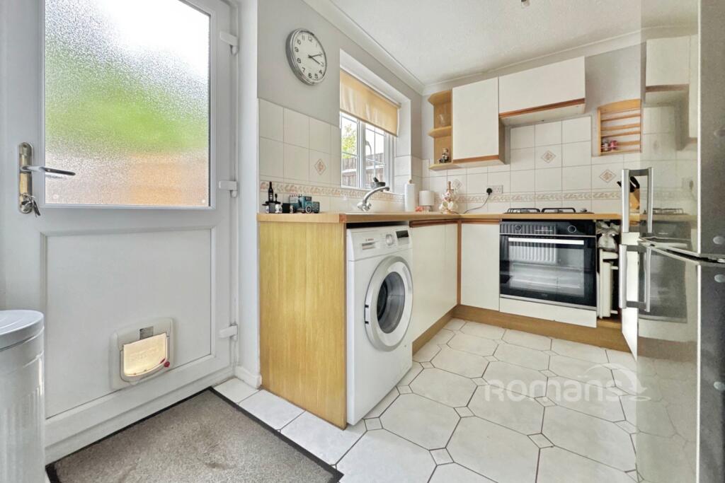 House in Sandhurst - More