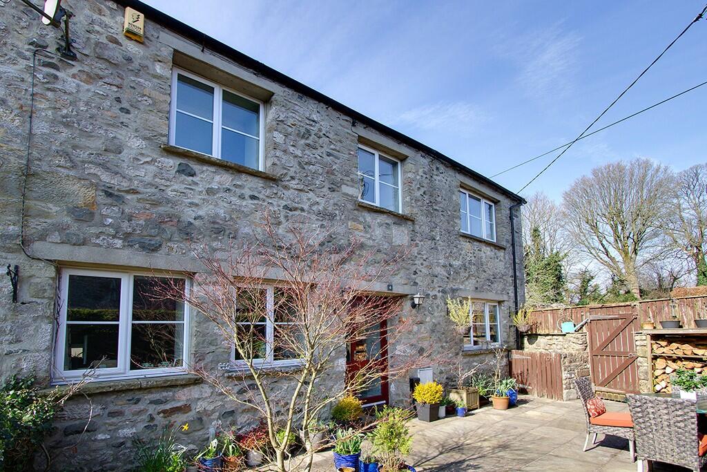 Main image of property: 4 NORWOOD FARM COTTAGES, HIGH CASTERTON, LA6 2SD