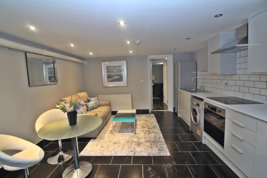 Main image of property: Richmond Road, Roath, Cardiff
