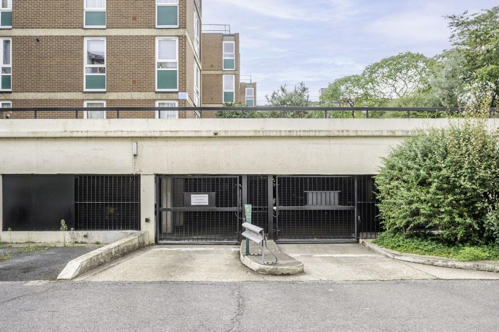 Main image of property: Wincott Street, Elephant and Castle, London, SE11