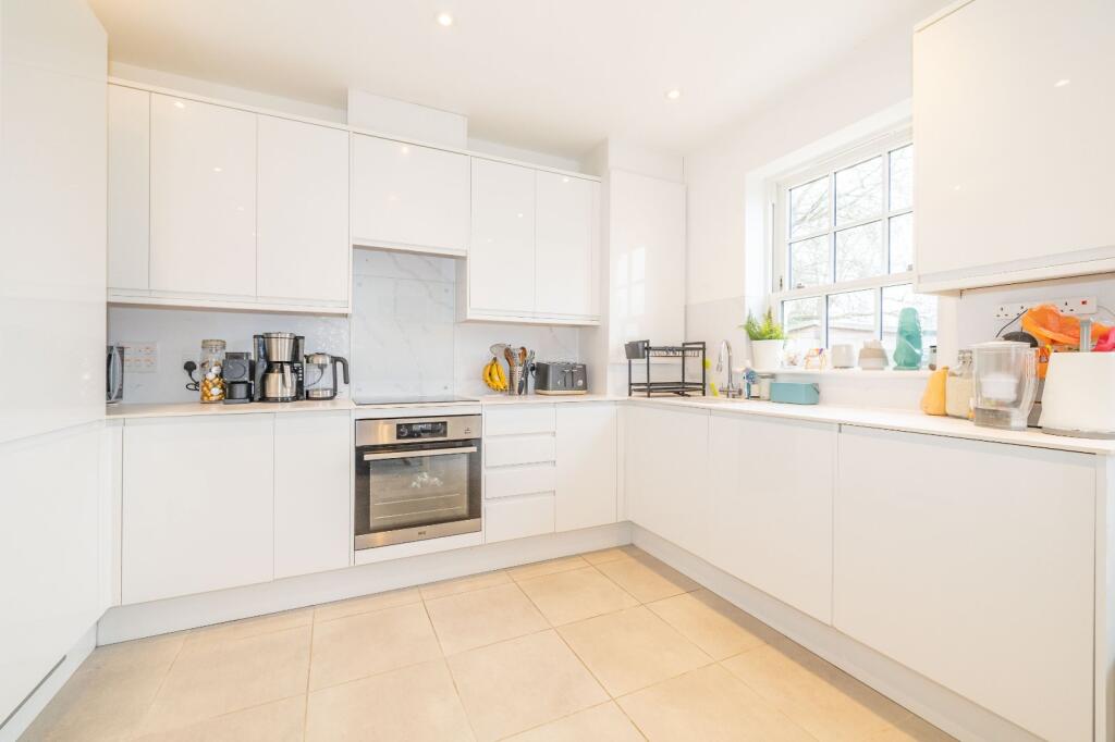 House in Canterbury, The King's Mile - View 5