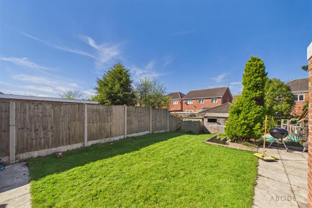 House in South Derbyshire, Etwall - View 3