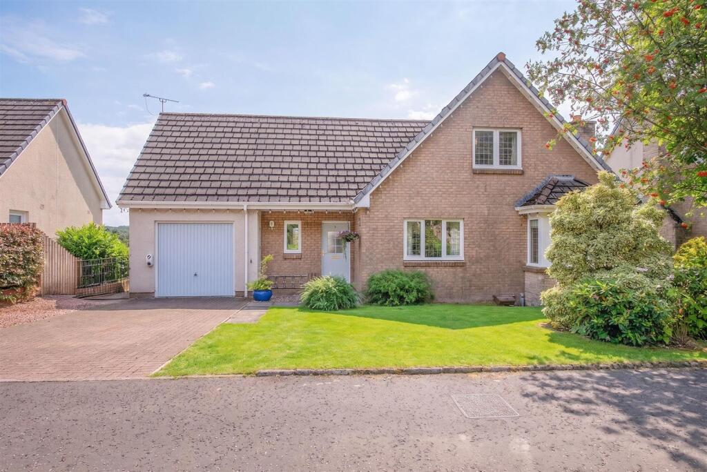 Main image of property: 20 Bard's Way, Tillicoultry FK13 6RR