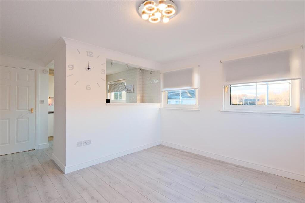 Apartment in Motherwell - View 4