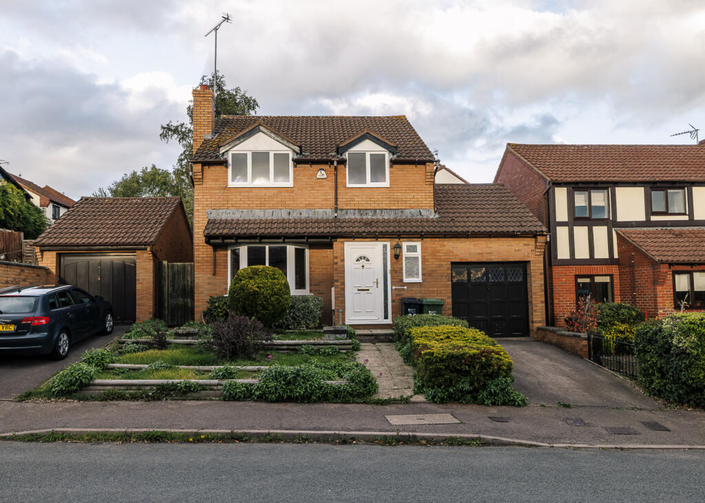 Main image of property: Vaga Crescent, Ross-on-Wye, Herefordshire, HR9