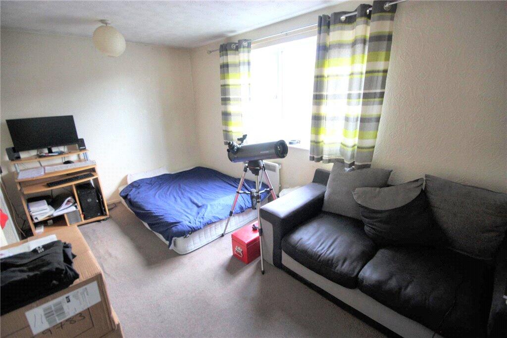 Henley Drive, Droitwich, Worcestershire photo 2