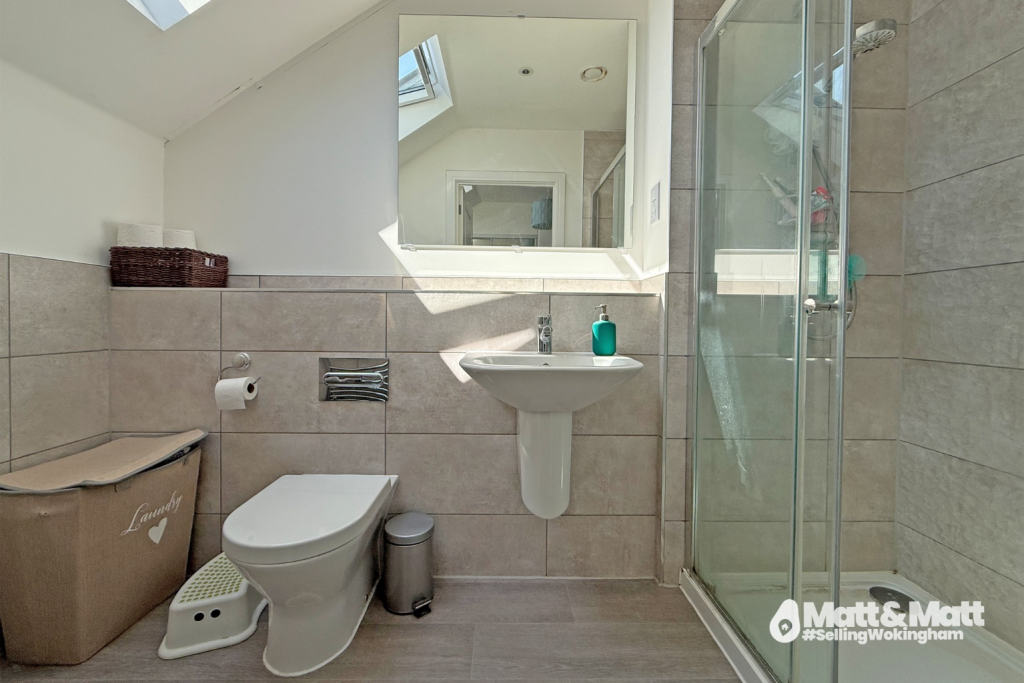 House in Wokingham - More