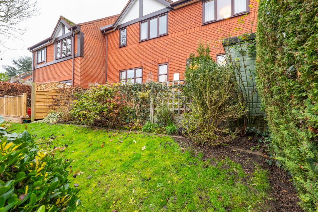 Additional image 20 of Yew Tree Gardens, Henley in Arden, Warwickshire, B95