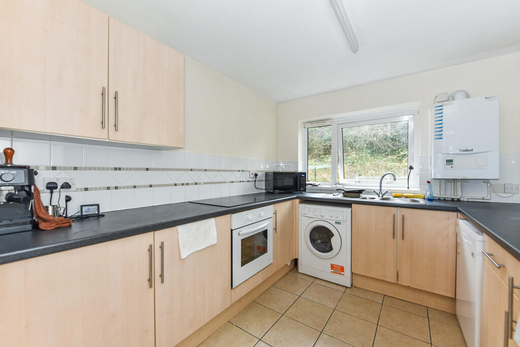 Apartment in Southampton - View 3