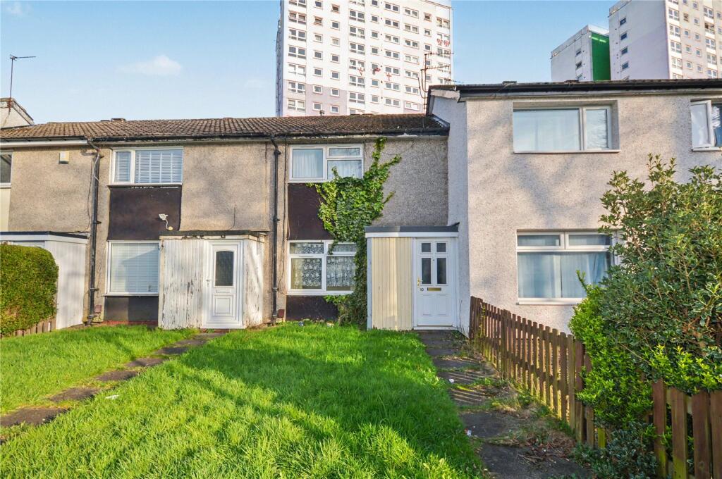 Main image of property: Moor Crescent Chase, Beeston, Leeds